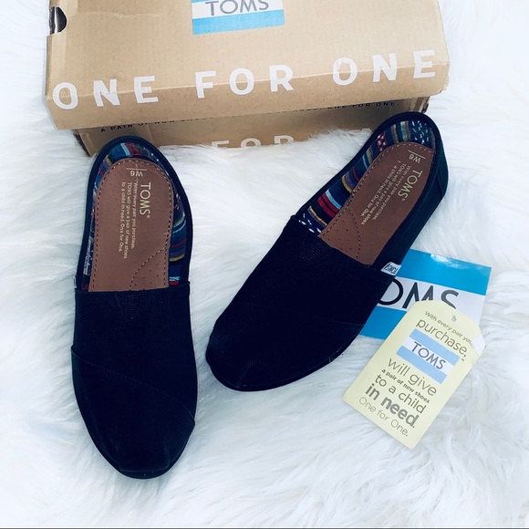 all black womens toms